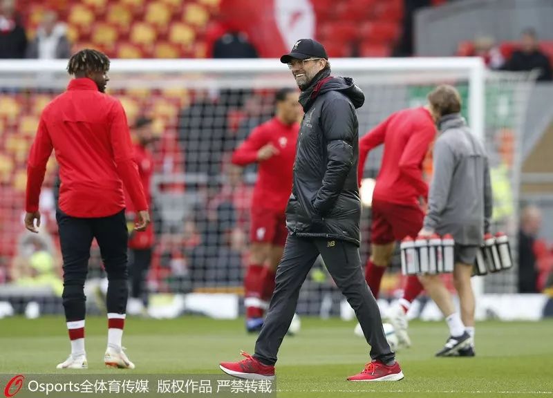 4, 内马尔伤愈复出，巴黎锋线重组迎强敌  